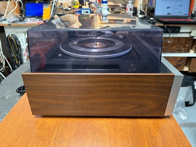 Vintage Panasonic SE-3280 AM-FM Stereo Radio Turntable 8 Track