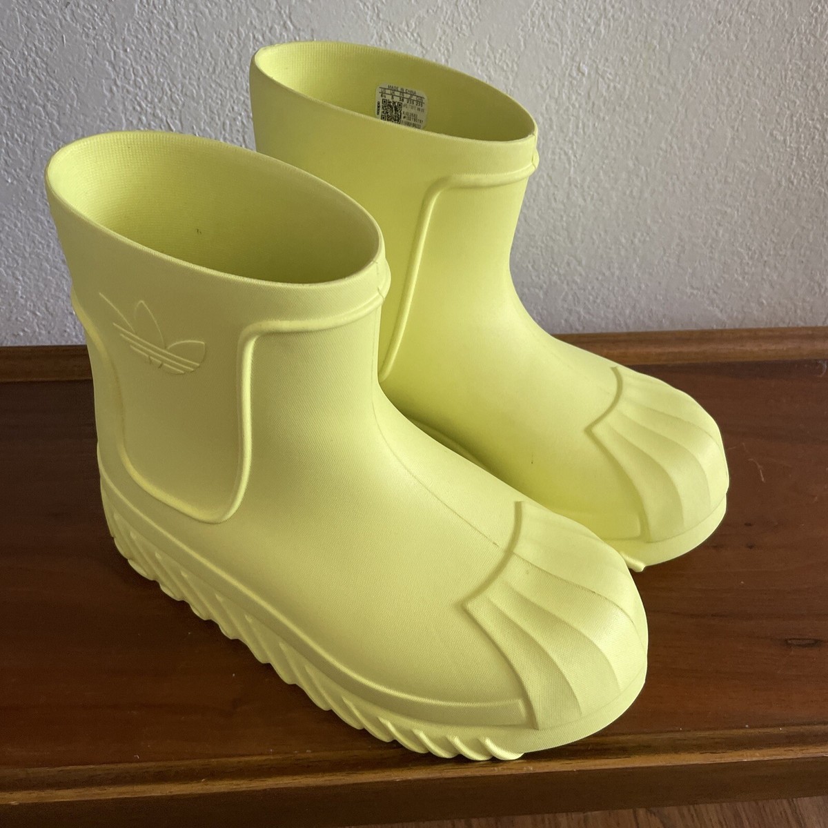 Adidas Originals ADIFOM SST Women's BOOT SHOES IG2682 Yellow Adidas Originals ADIFOM SST Women's BOOT SHOES IG2682 Yellow