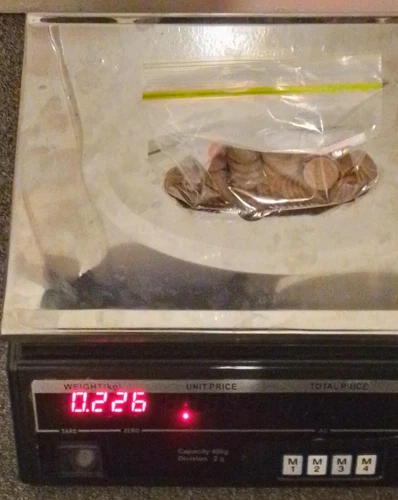 200g Australian 2cent Coins - Picture 2 of 2