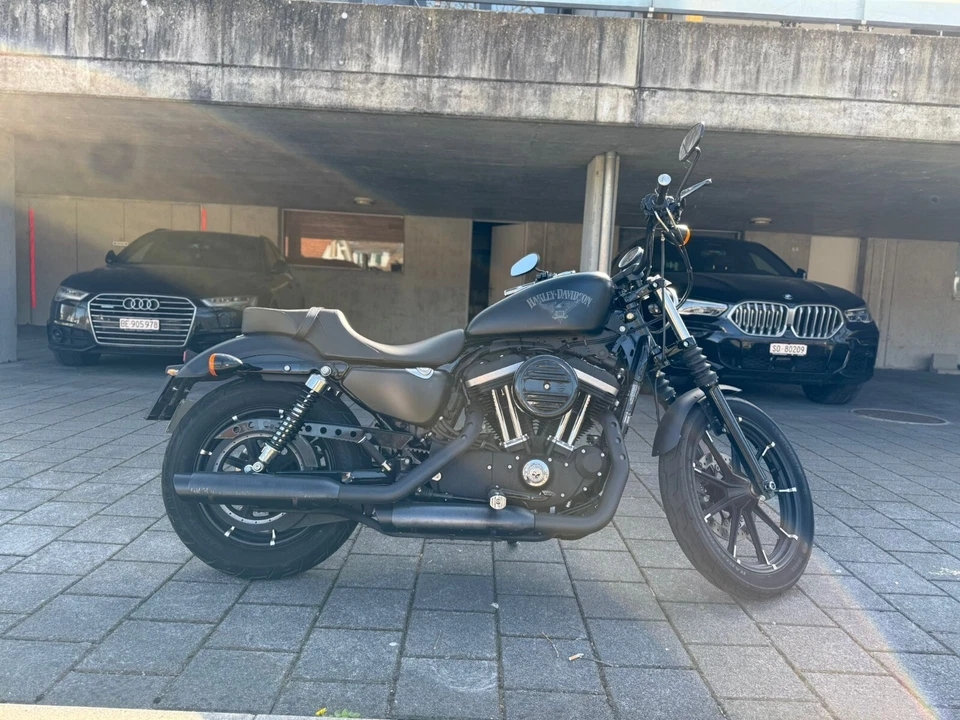 Harley Davidson Iron 883N - Bild 2 von 4