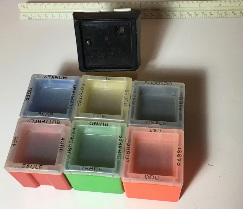 Vintage Mattel 1971 Light up  Cubes, animal blocks Toy