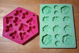 MOLDS RESIN USED SET OF 2