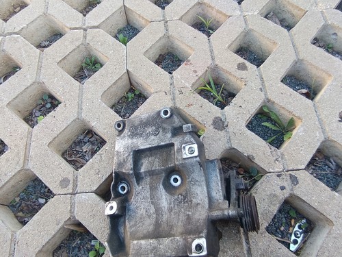 VW Audi Halter Träger Klimakompressorhalter 038260885C