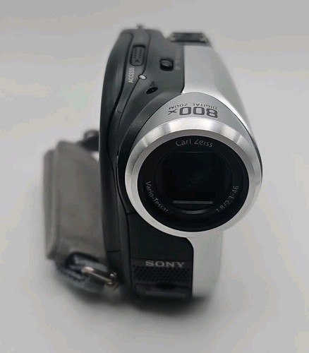 Sony Handycam DCR-DVD92 Camcorder UNGETESTET OHNE PERIPHERIEGERÄTE - Bild 2 von 5