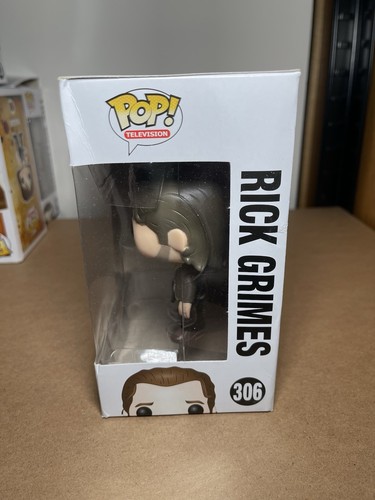 Funko Pop Rick Grimes The Walking Dead #306. 1907 - Picture 4 of 6