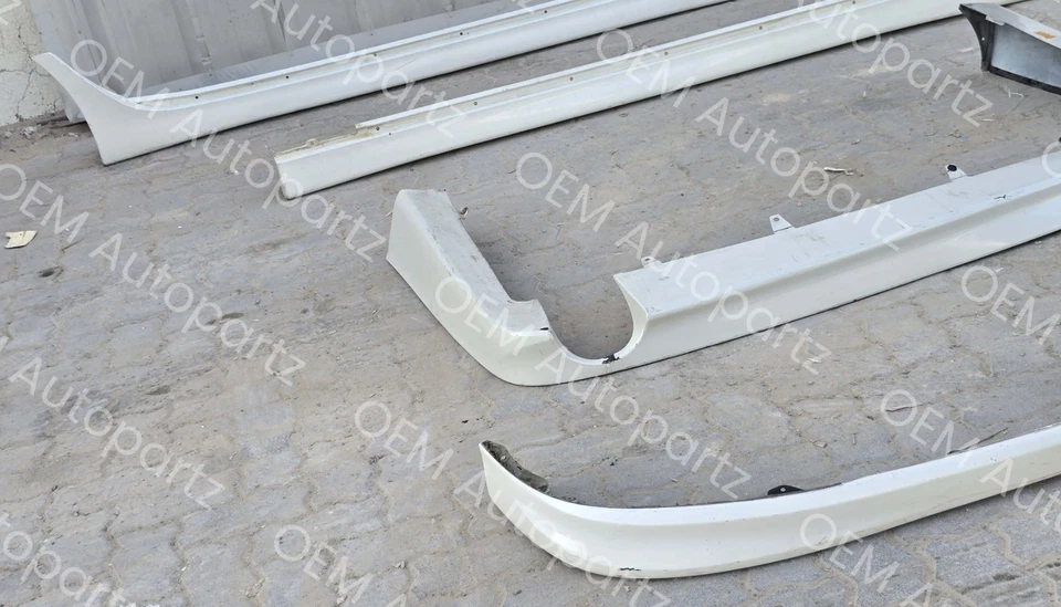 Kit completo faldones laterales con labio delantero y trasero Lexus LS430 2004-2006 OEM JDM Foto 4 de 4