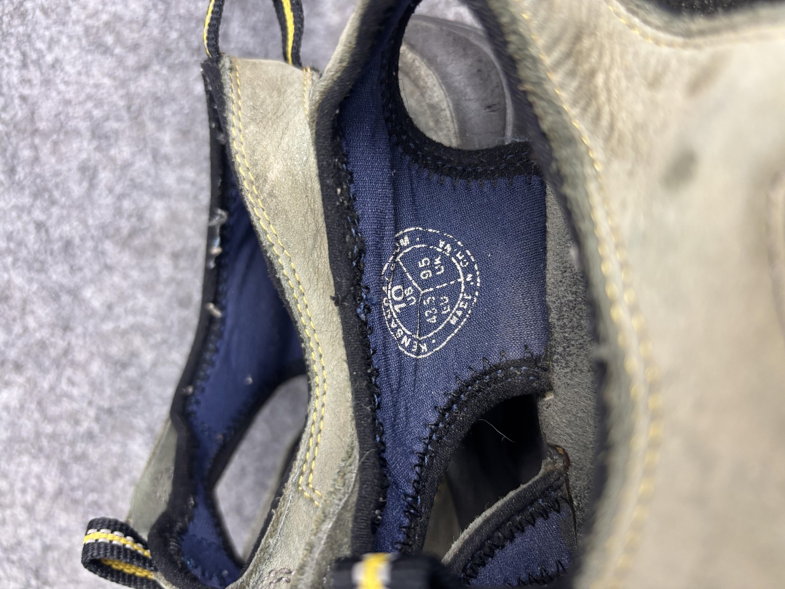 Sandali Keen Newport H2 uomo taglia 9 grigio nero escursionismo outdoor scarpe acqua grip