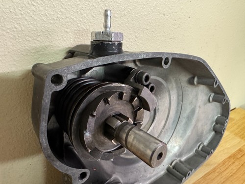 Vintage Husqvarna 1972-74 CR/WR OEM Clutch Cover w/ Kick Stater Shaft - Used - Picture 8 of 18