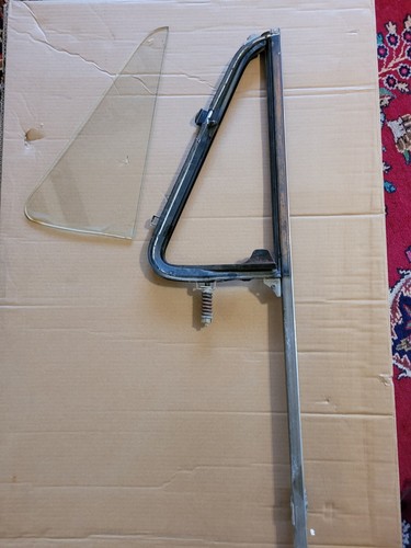 1964 - 1966 Chevy C20 Truck Vent Window Assembly Driver Side Chevrolet Gmc Lert