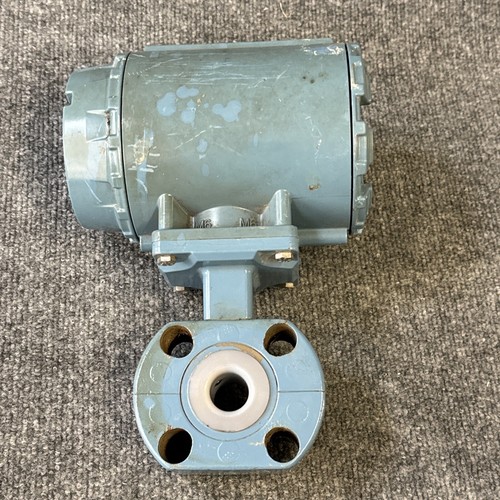 Rosemount 1" Flowmeter & Transmitter 8732EST2A1N0DA1M4 w/ 8711TSA010U1N0G1 Used - Picture 13 of 21