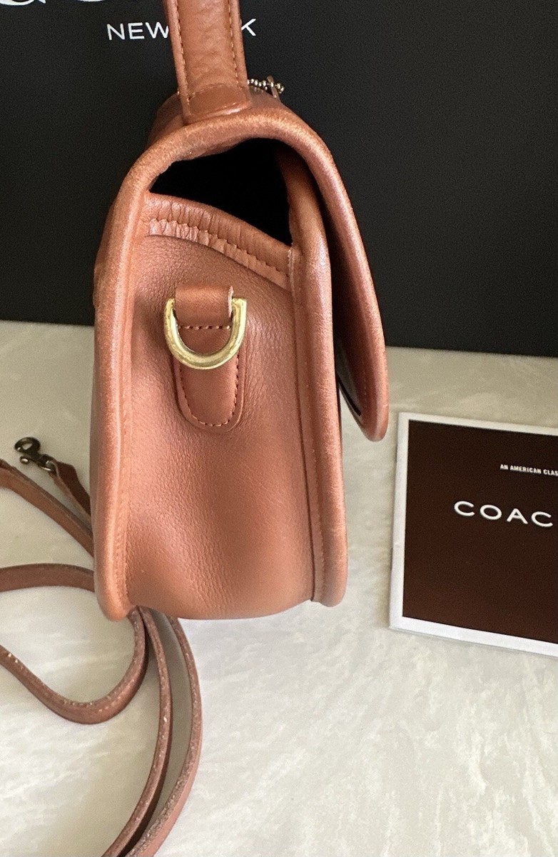 バッグ Vintage Coach British Tan Court Bag COACH VINTAGE BRITISH TAN BELLA COURT TOP HANDLE CROSSBODY