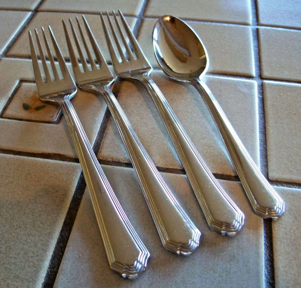 LENOX ARCHWAY 18/10 STAINLESS FLATWARE 4 PC LOT 3 DINNER FORKS 1 SOUP