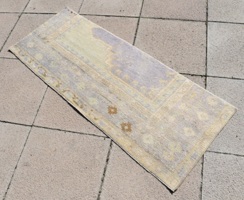 Türkischer Teppich 4'1"" x 1'6"" Fuß Vintage gedämpfter Farbteppich handgeknüpft kleiner Flächenteppich - Bild 1 von 12