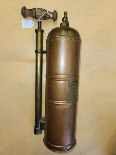 ANTIQUE FRENCH MURATORI VINEYARD WINE SPRAYER MADE IN PARIS 15 INCHES TALL - Picture 4 of 5