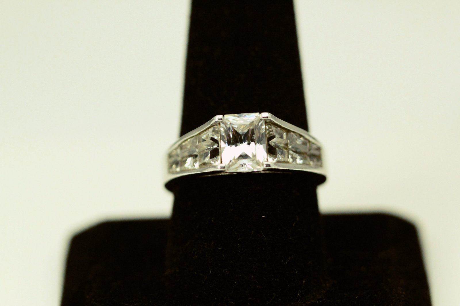 925 Silver Size 9 Rectangular CZ with Baguette Ac… - image 2