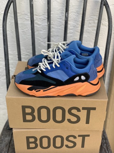 yeezy 700 9.5