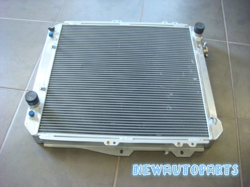 3 ROW Aluminum Radiator For 1993-1996 95 Toyota Hilux surf KZN130 1KZ-TE 3.0 TD - Picture 2 of 6