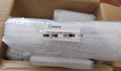 1PCS NEW FIT FOR Collective display light SLC30N-0106-TD2FB-W1-DD2FB-R3G2