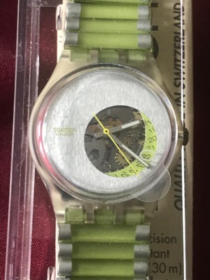 Wristwatch SWATCH Gent SPOK  (GK408)-NEW/NOS-Date-Silver/Green-Beautiful-FLEX | eBay
