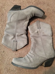 bcbg western boots