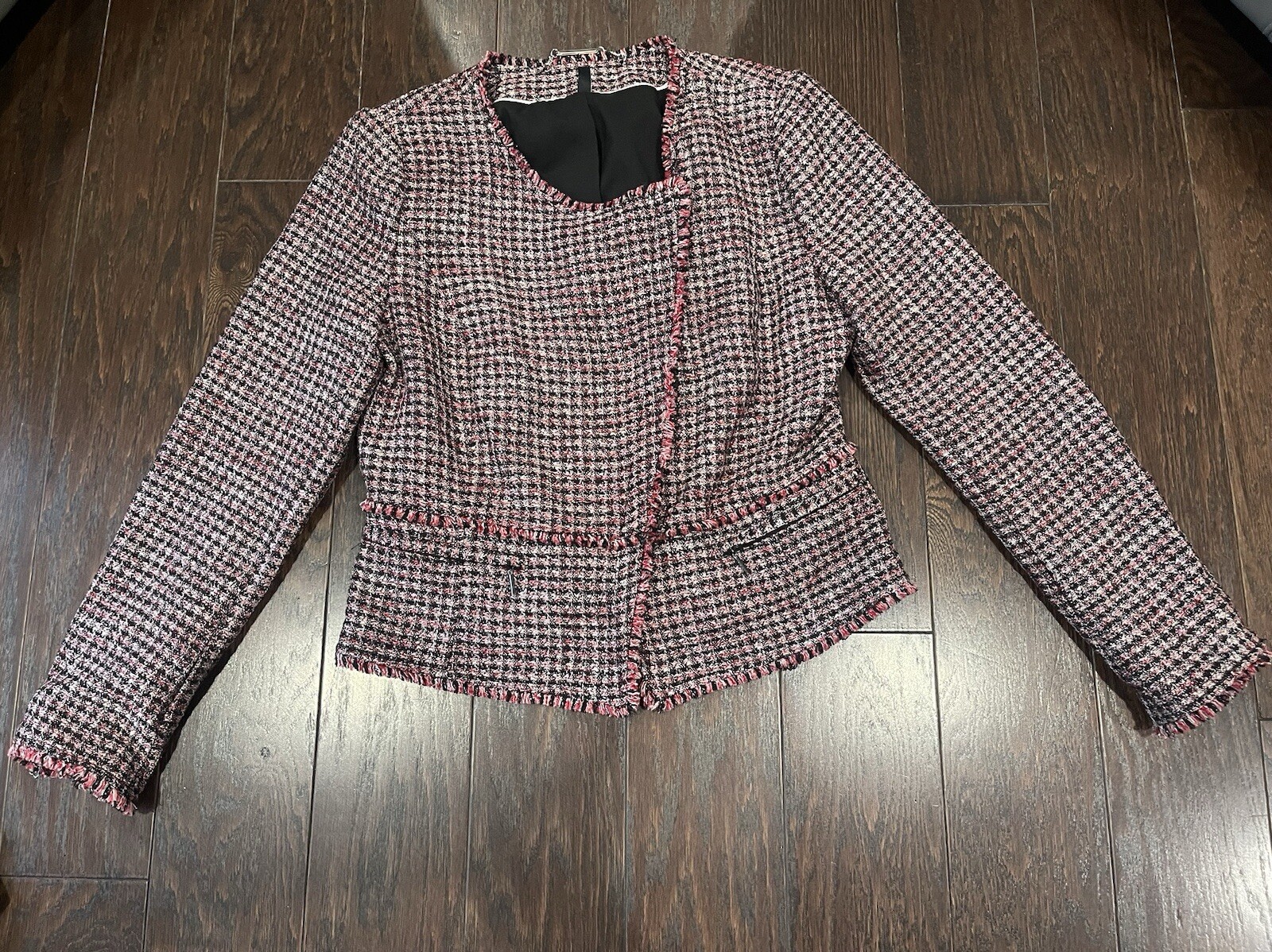 Foto 1 di 7
