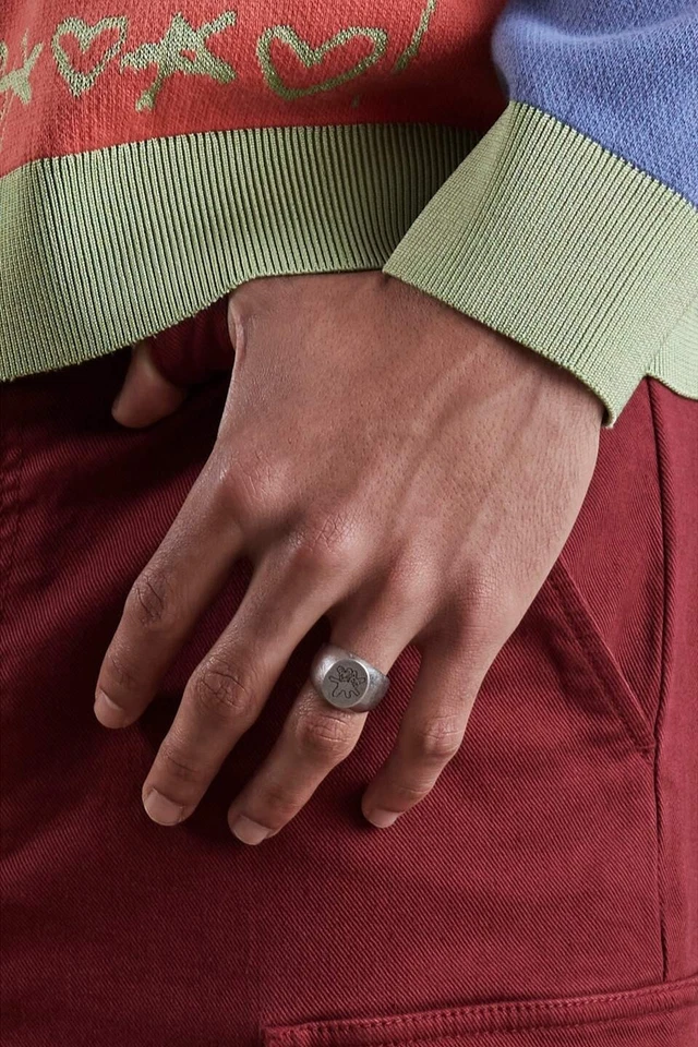 Anillo de sello Heaven by Marc Jacobs X Stray Rats Ratgirl talla 8/ Reino Unido talla P 1/2 Foto 3 de 4