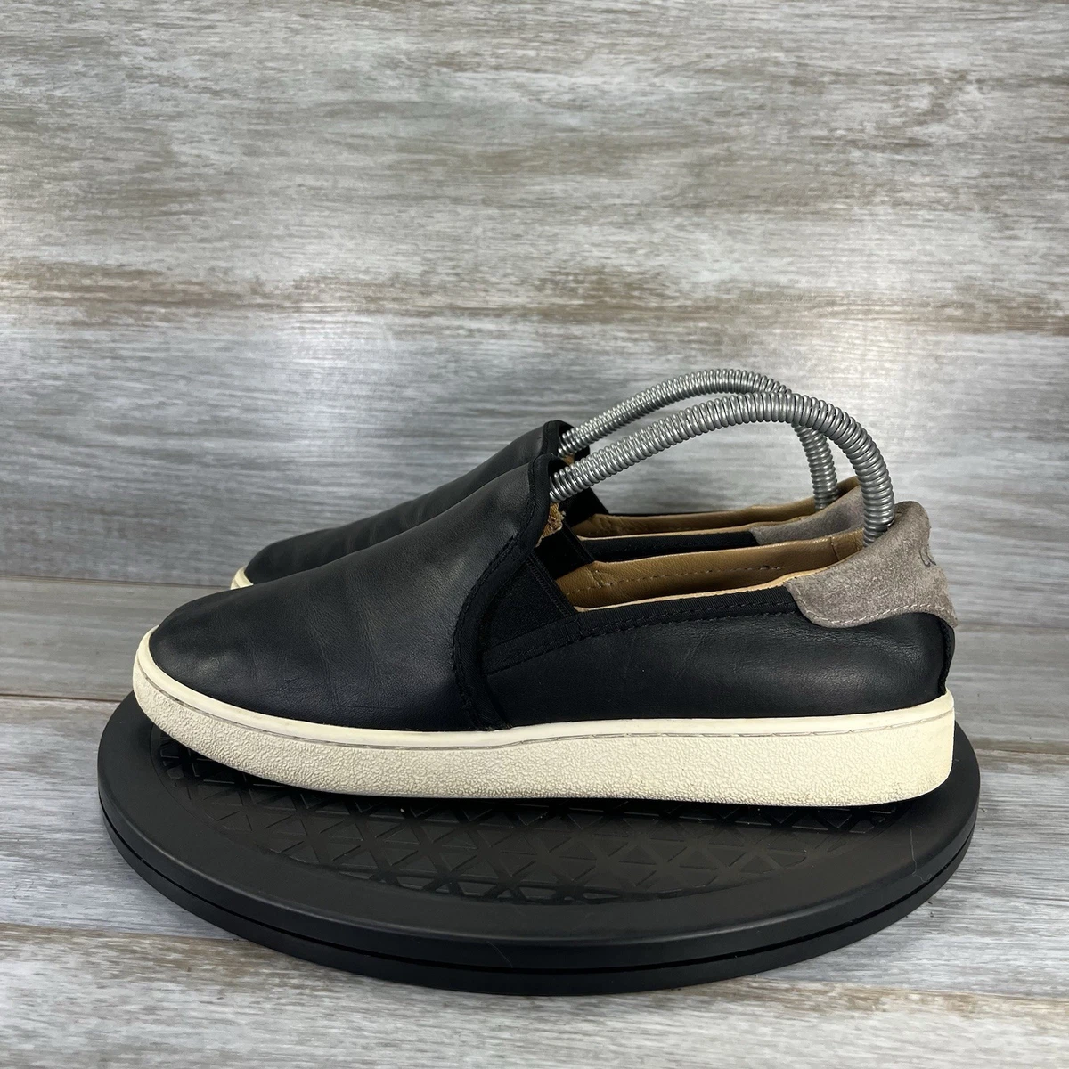 UGG Upper Leather Slip On Comfort Shoes for Women for sale  display picture 2
