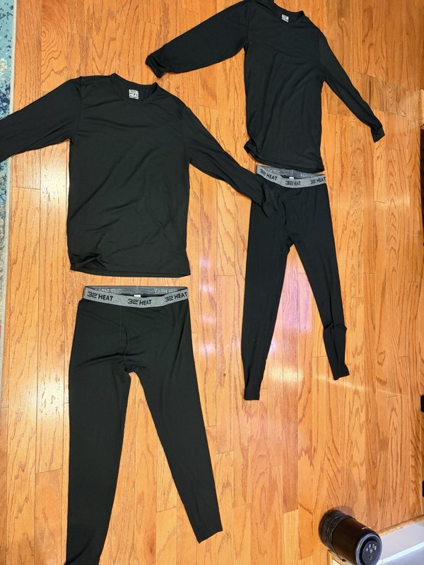 32 Degrees heat Men’s Long Sleeve (2) small, And Pants (2) medium