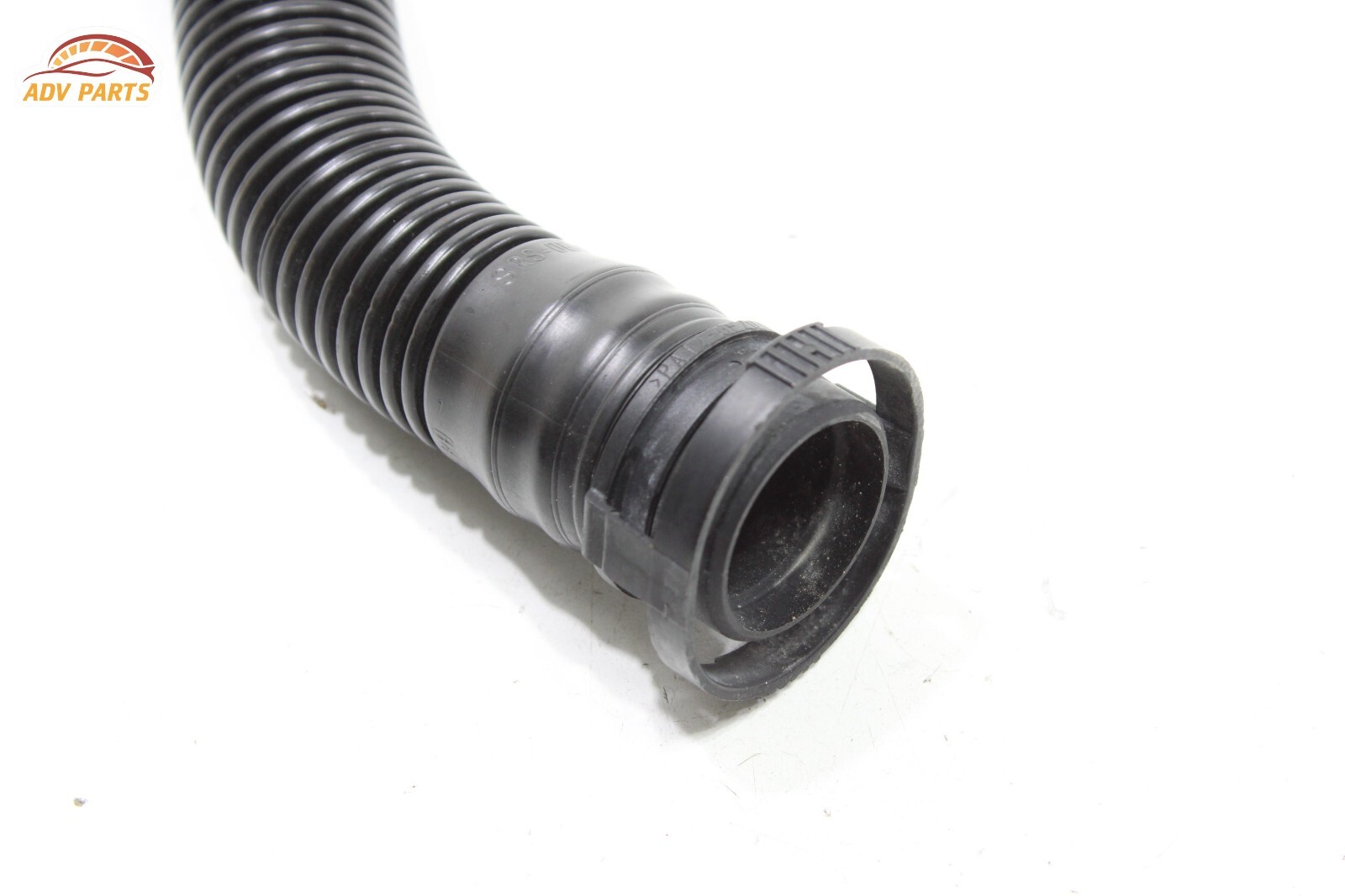 2017 - 2020 BENTLEY BENTAYGA ENGINE RIGHT SECONDARY AIR INJECTION PUMP HOSE OEM