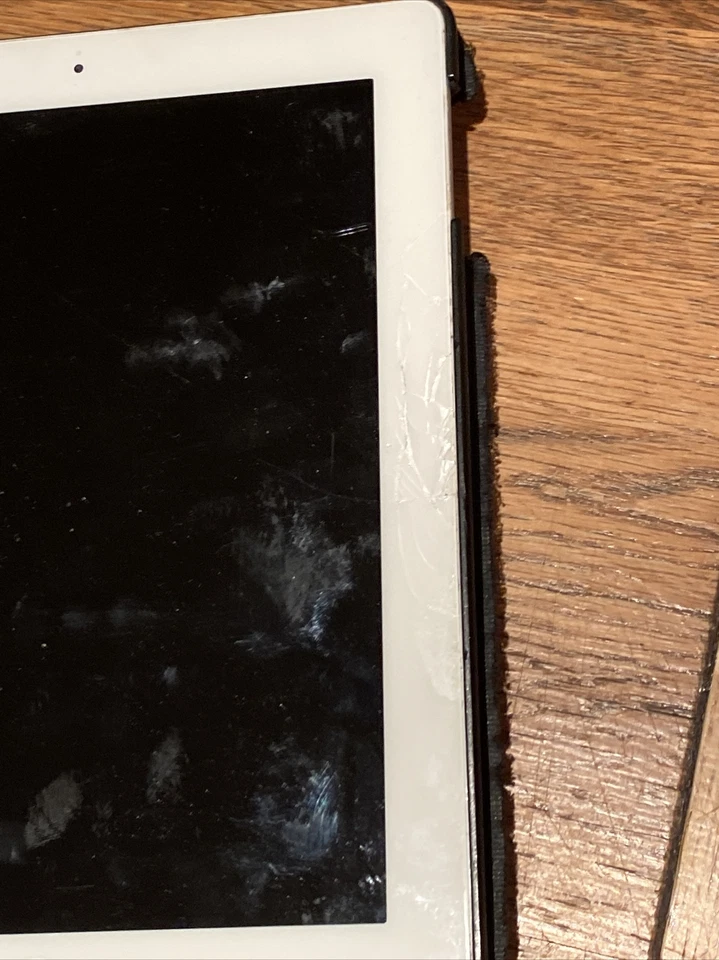 Apple iPad 2 16GB, Wi-Fi + Cellular 9.7in - White - Image 2 of 3