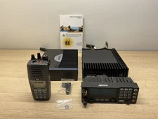 MA COM M5300 MOBILE RADIO REMOTE MOUNT . PORTABLE RADIO/ HEAD UNIT/GAR797