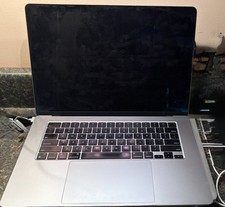 2024 Apple MacBook Air 15" M3 8 Core 16GB RAM 512GB 1yr Apple Care Remaining