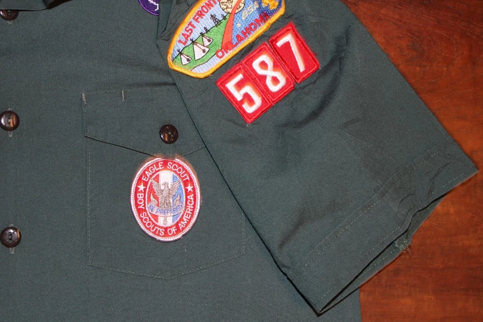 Boy Scouts of America BSA Men's Shirt Venturing Medium Green W/ Sewn Eagle Patch - Image 2 of 4