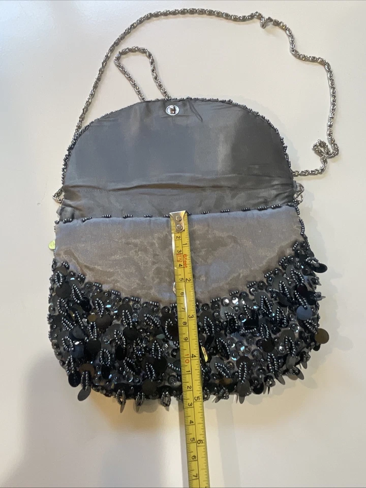 Bolso de noche de colección estilo aleta Lil negro con flecos con cuentas Hong Kong LaRagale monedero Foto 3 de 4