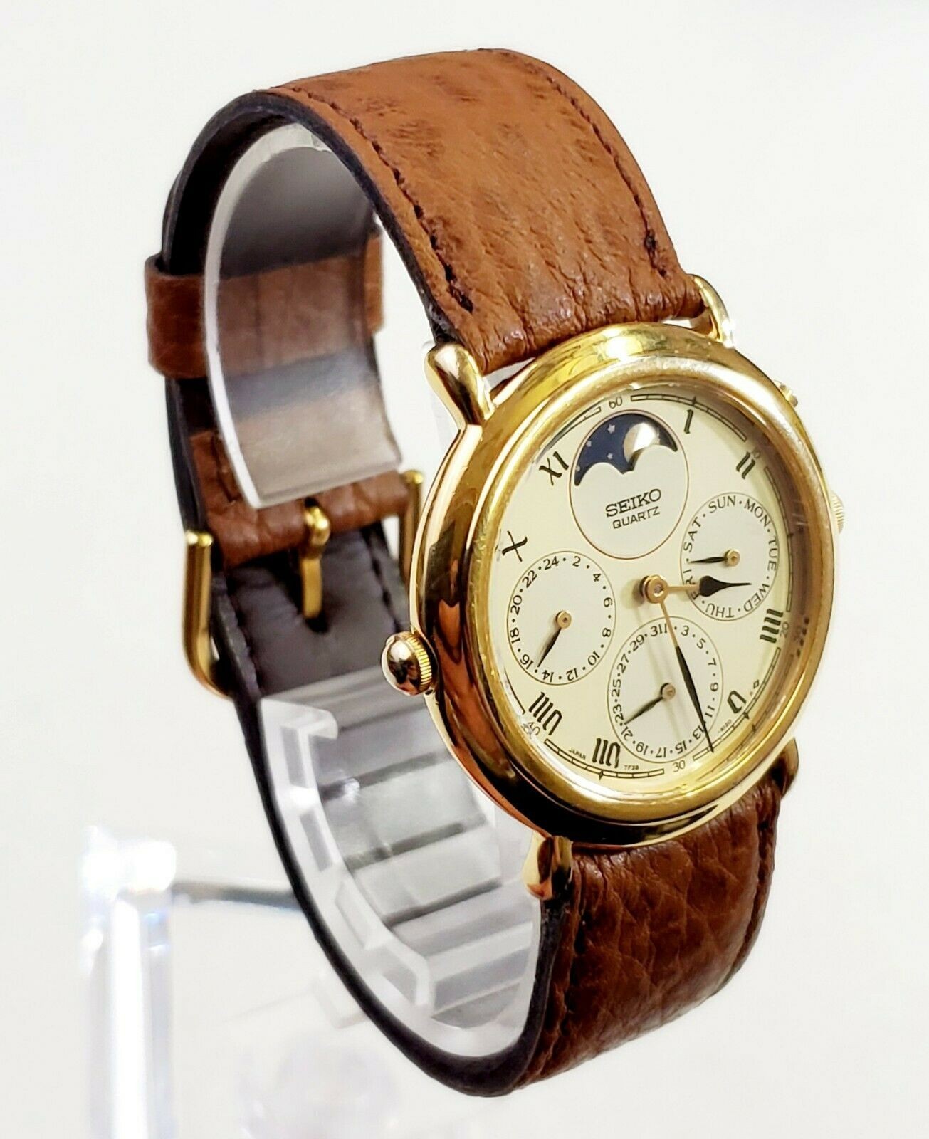 Seiko Multi-function Moonphase Quartz 7F38-6140 - image 4