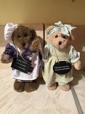 2 Flammen Haushaltswaren Sammelfigur Teddybären mit Themen Outfits Etikett Neu