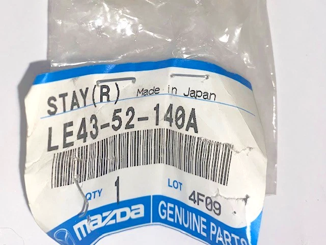 MPV original Mazda 2004-2006 lado de estancia-pasajero, pieza nueva OEM, P/N LE4352140A Foto 3 de 4