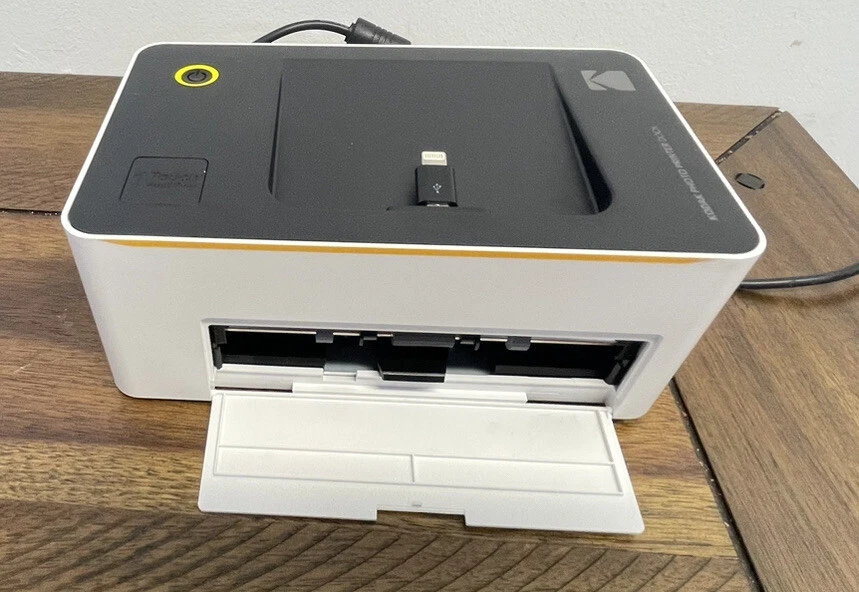 Kodak Printer Dock 4"x6” Instant Photo Printer, Model PD-450W - Image 2 of 4
