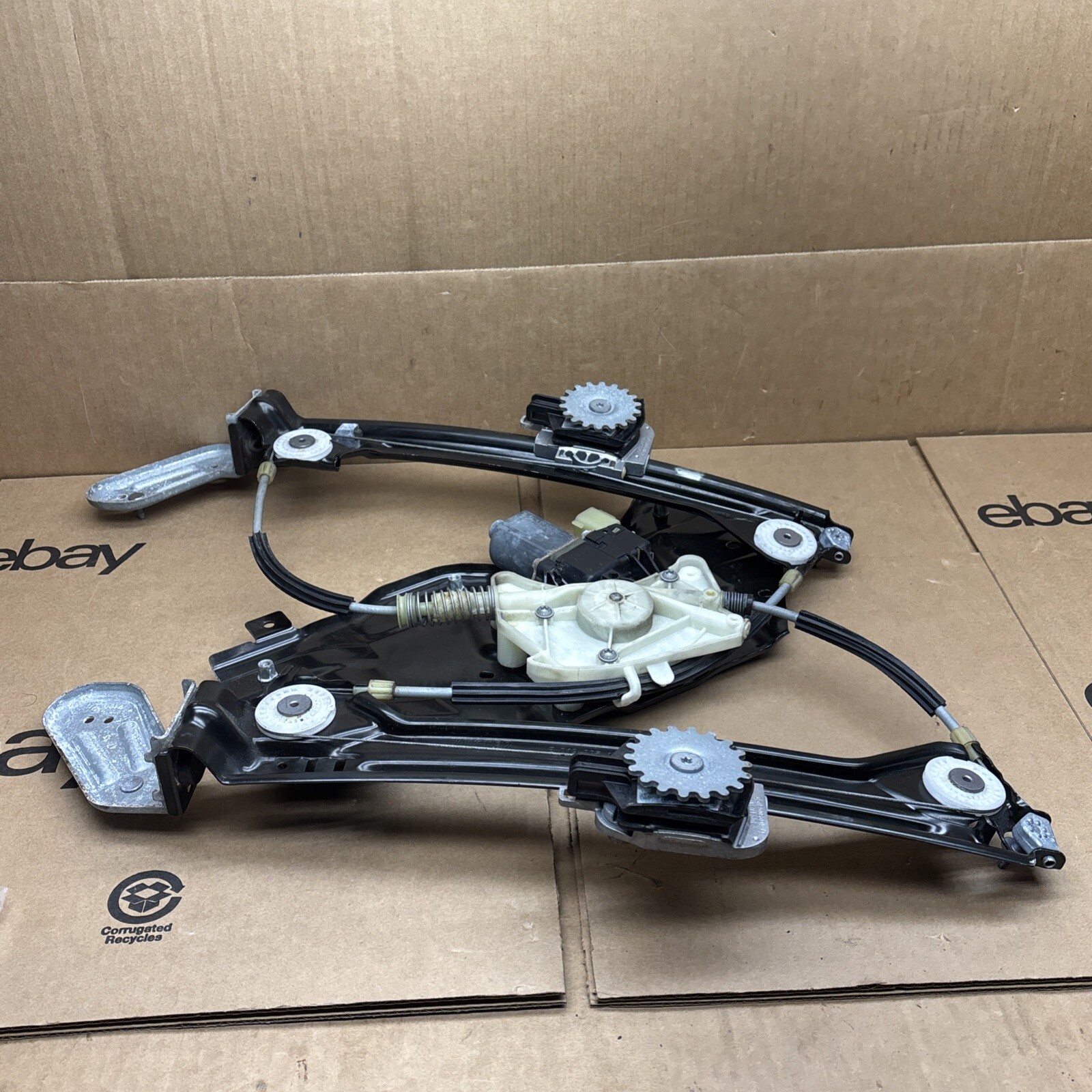 14-17 Maserati Ghibli Rear Left Driver Side Window Regulator Motor OEM AK240214