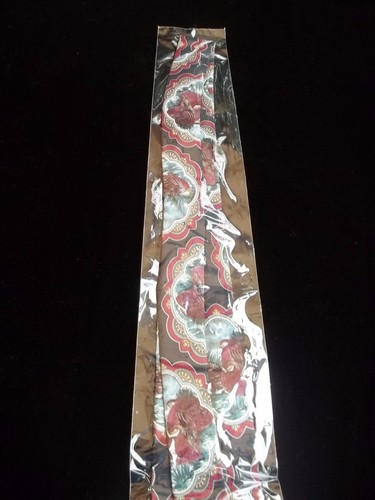 Men's Neck Tie Partridges in Red Motifs on Black Made in USA 100% Silk TY01 - Picture 6 of 10