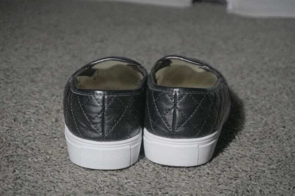 Charles Albert Women's Slip On Black Quilted Loafers Vegan Leather Shoes Size 6M - Image 2 of 4