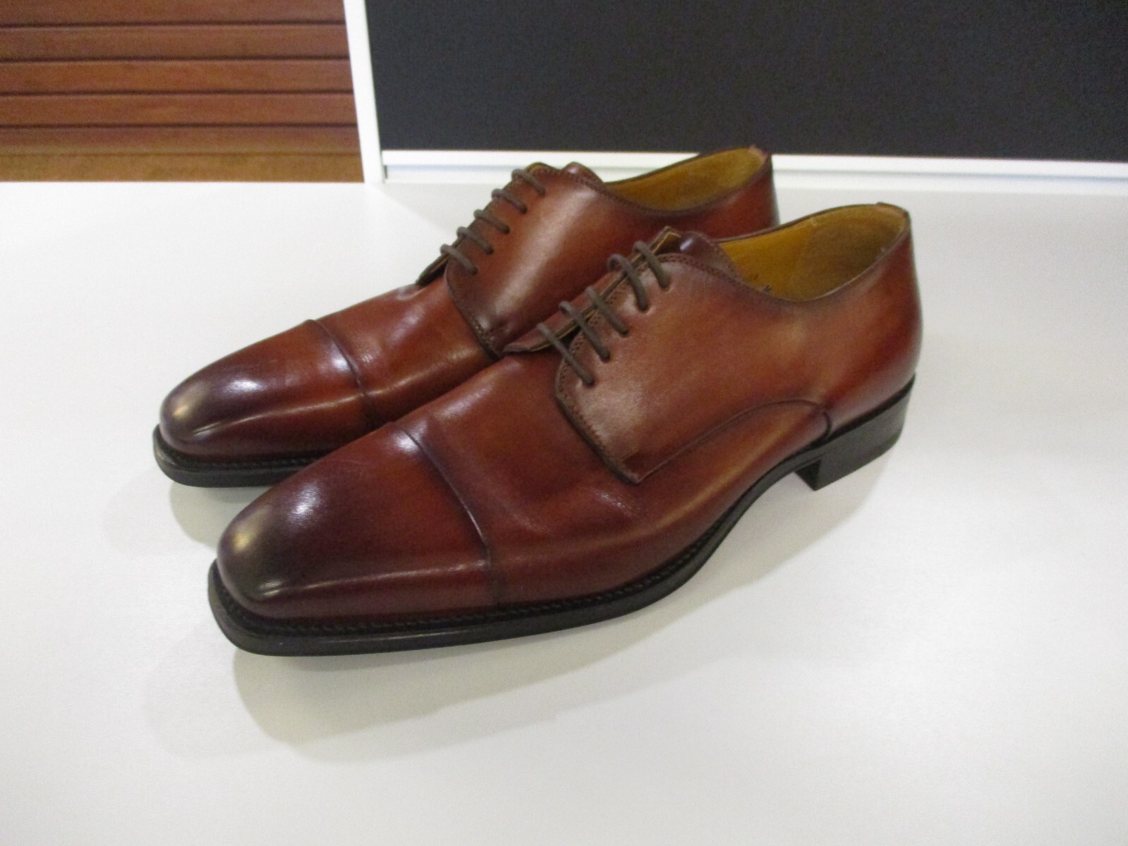 SAOLA Magnanni Melrose Cognac Cap Toe Lacciata taglia 8 (4174)