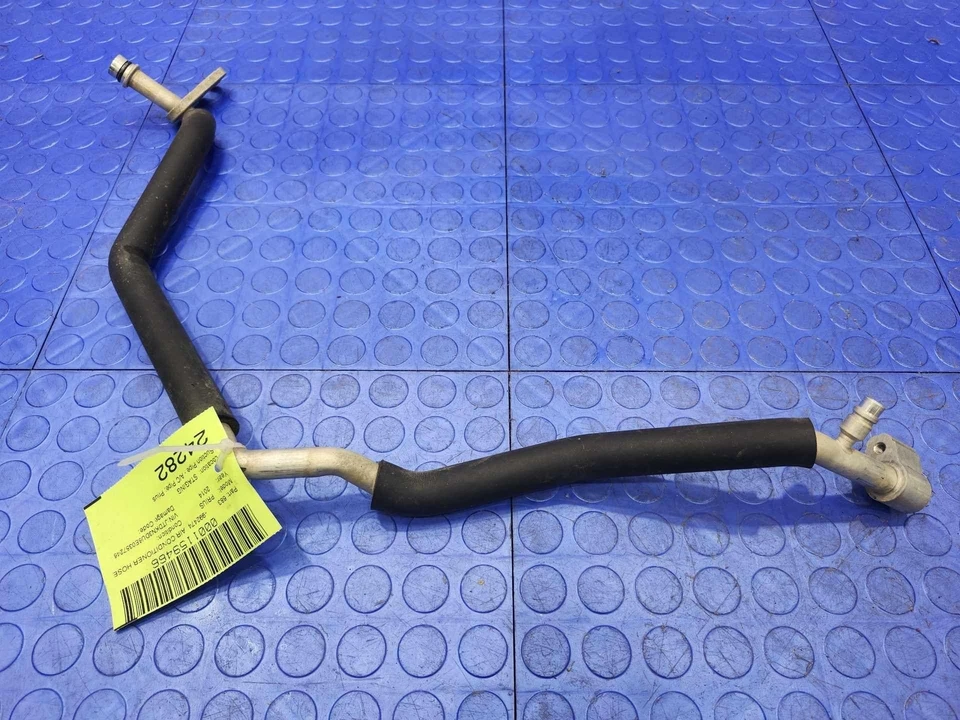 Tubo de succión de aire acondicionado 10-15 Toyota Prius 1,8 L genuino OEM 8870747041 Foto 3 de 4