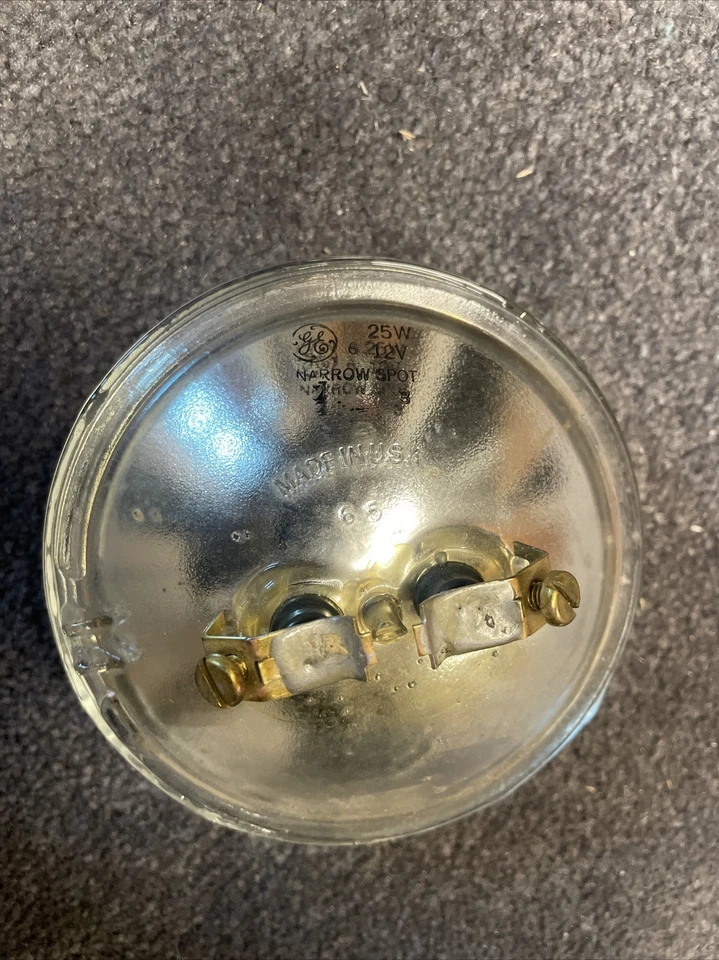 Four General Electric V-12 Low Voltage PAR -36 Lamp. Volts: 12V, 25W - Image 3 of 4