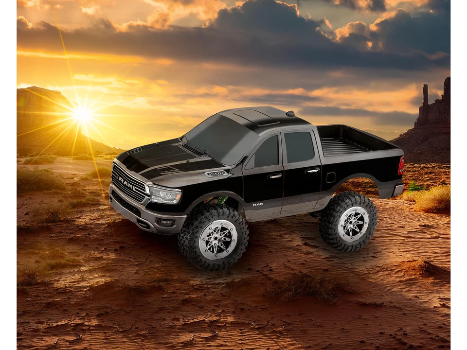 Revell RC Car RAM 1500 Laramie Back in Black | Stylischer 2,4 GHz Offroad-Truck - Bild 2 von 4