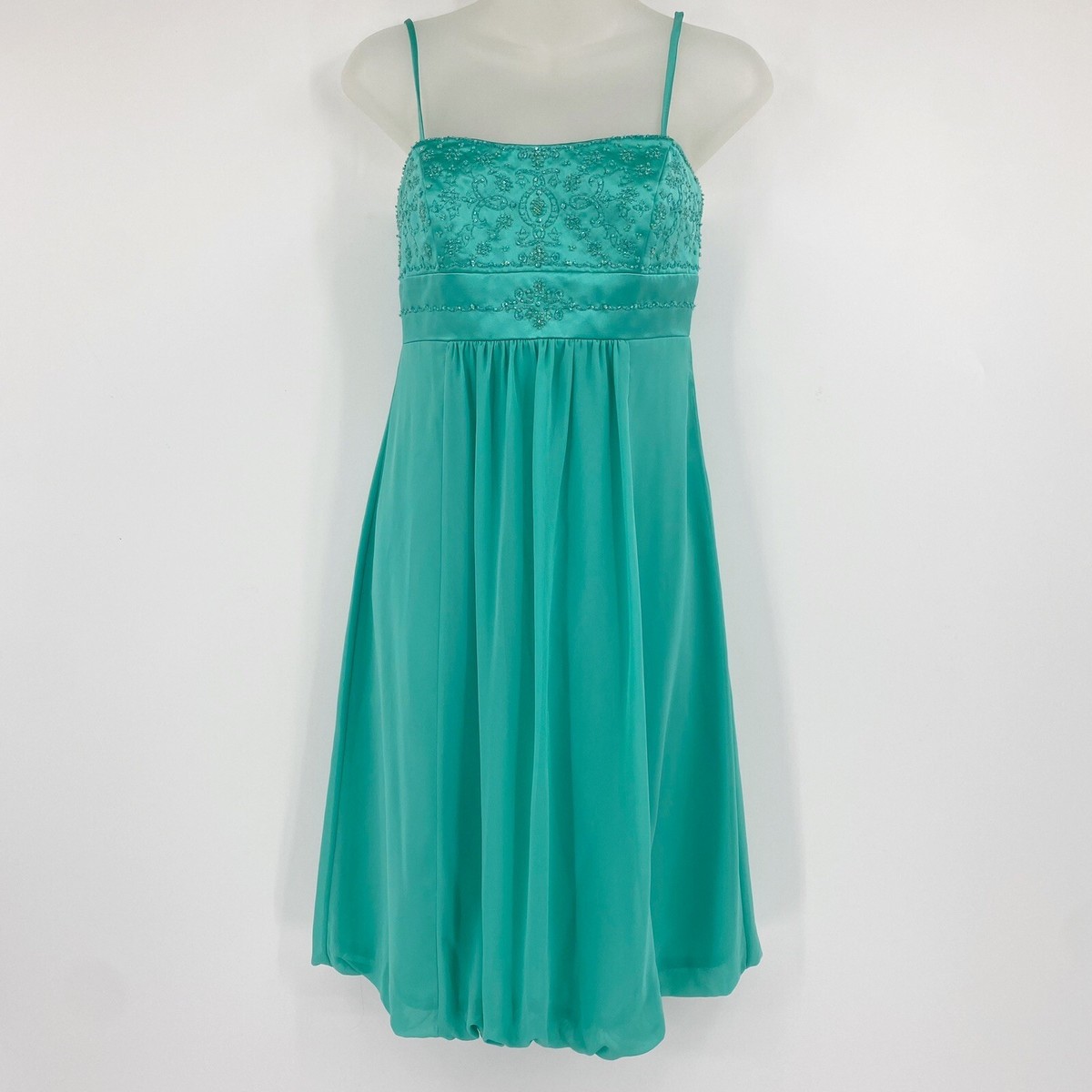 bubble bridesmaid dresses David's Bridal Chiffon Dress Prom Dress Beaded Aquamarine Sz 4 Crystal Ruffle Backless Maxi Model is wearing a Collection:Sunburnt Dusk Size:UK 7.5