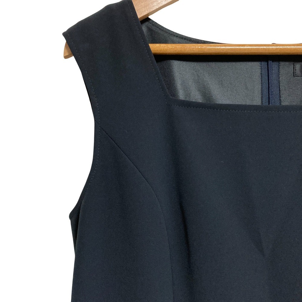 Rene basic square neck sleeveless knee-length dre… - image 3