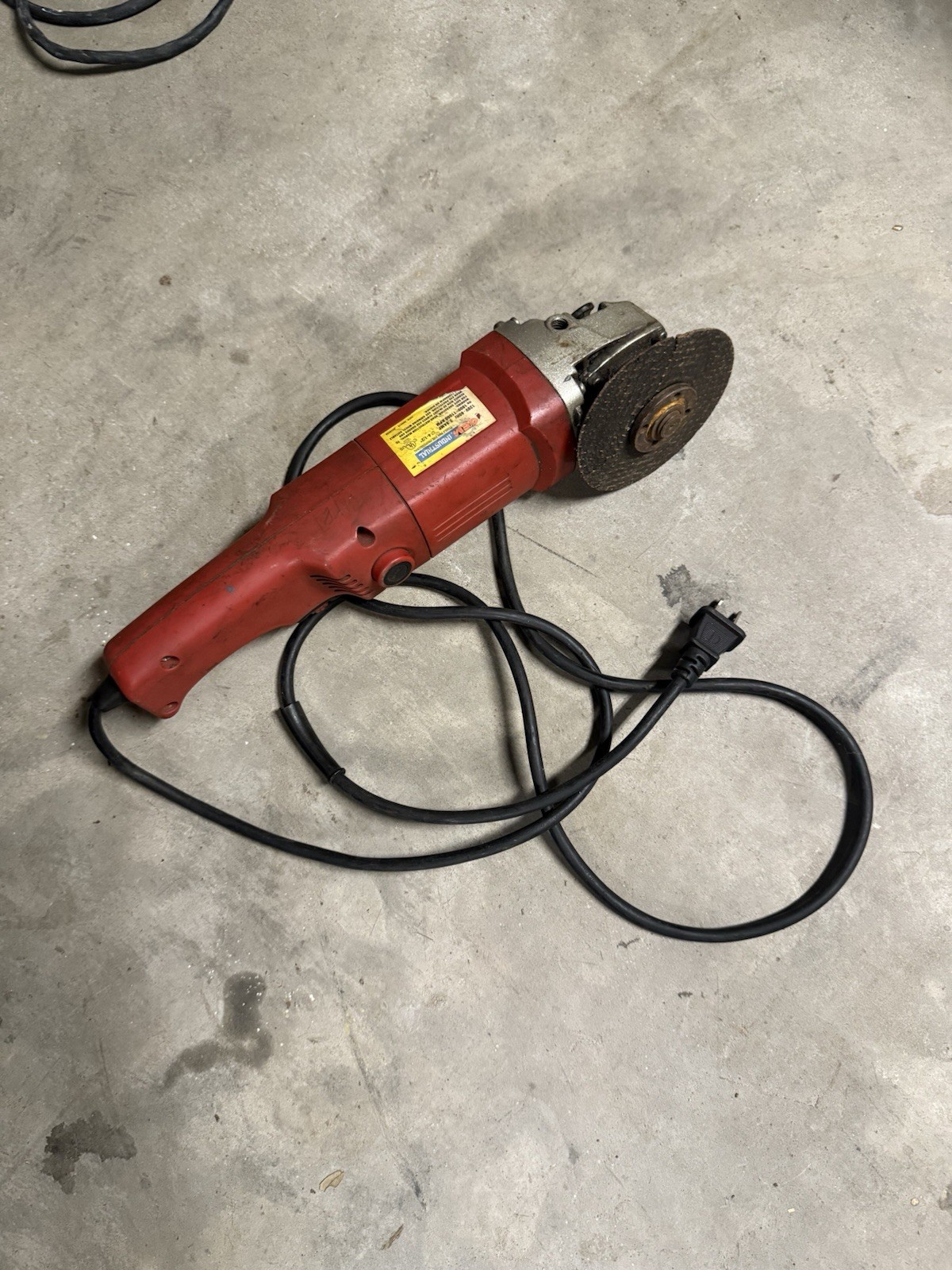 Milwaukee 6140 Heavy Duty 4-1/2 Inch Sander Grinder 5.5A 10K RPM 120V