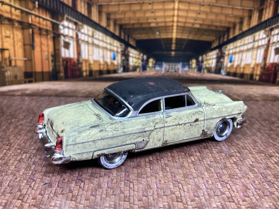 1954 Lincoln Capri выветренный сарай найти ржавый 1/64 литой заказ сарая найти - Изображение 3 из 4