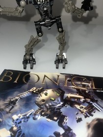 Vintage Lego Bionicle Technic 8532 Onua - Complete with Manual